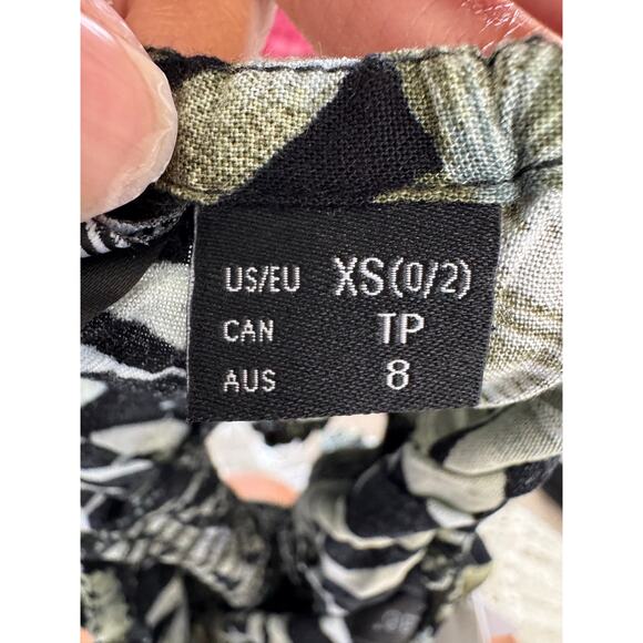 Volcom Smocked Palm Leaf Cami Tank Top XS NWT - Picture 3 of 6